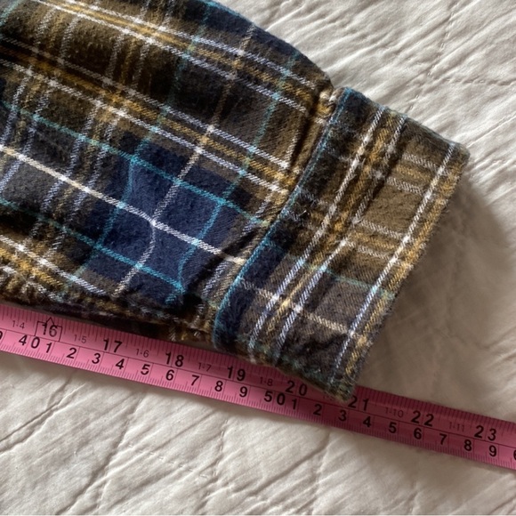 LL Bean Scotch Plaid Flannel Shirt - Picture 5 of 7